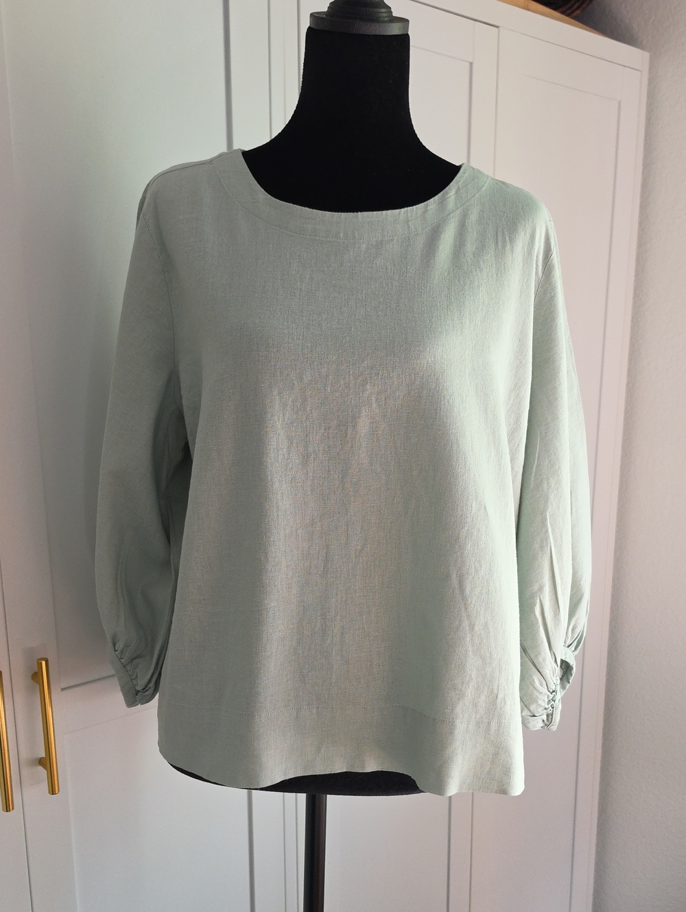 Matty M Mint Green Long Sleeve Balloon Top